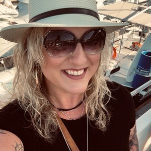 Meet your Posher, Brandy